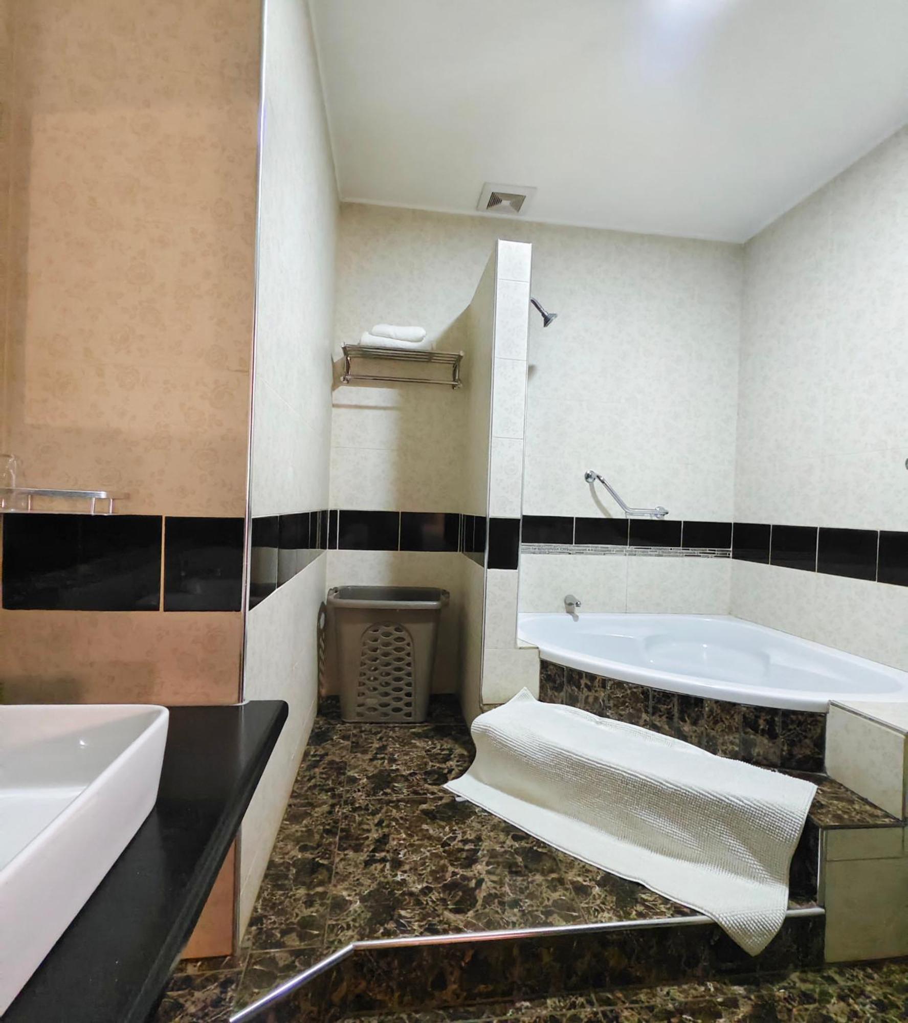 Annavilla7 Lilongwe Hotel Екстер'єр фото